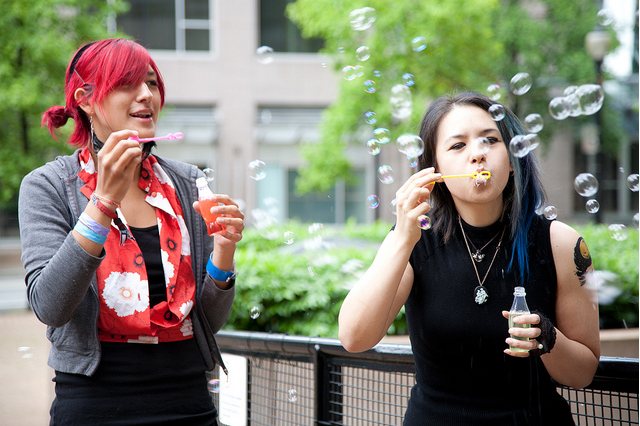 Bubble flash mob: azione non convenzionale per tornare un po' bambini