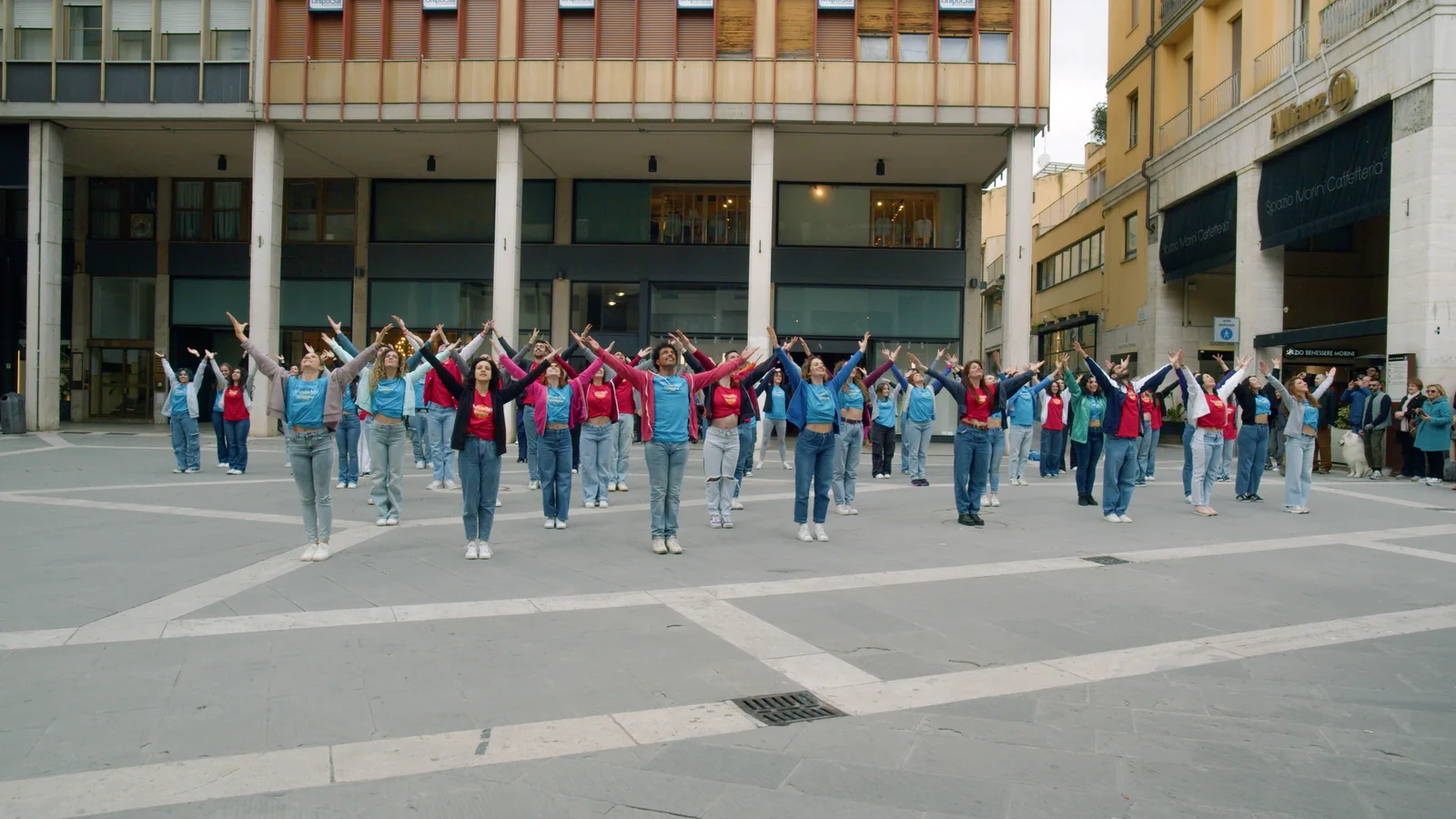 Il flashmob Aboca ad Arezzo